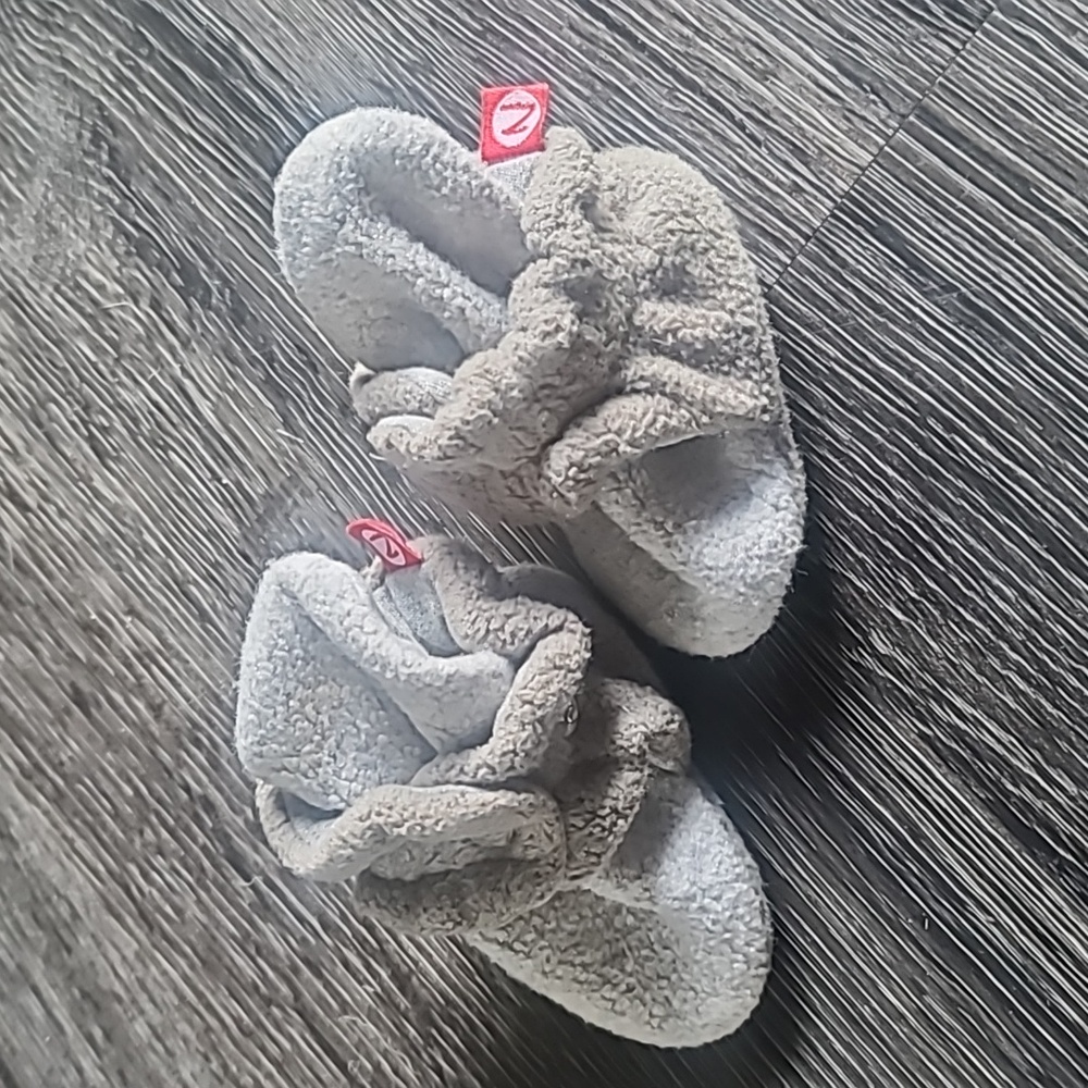 Zutano 3M baby booties